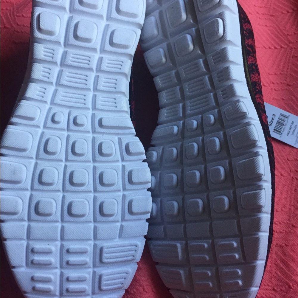 Sneakers - Picture 2 of 2